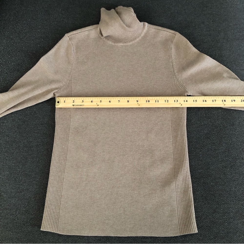 Chico’s Taupe Rayon Turtleneck Sweater S - Picture 8 of 9